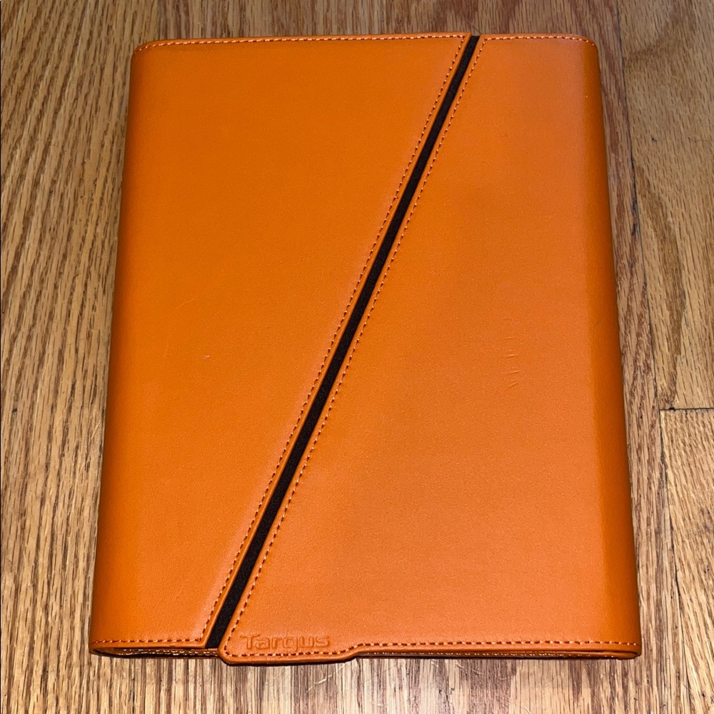 Targus Orange Leather Apple IPad Case Style THZ02101US-50